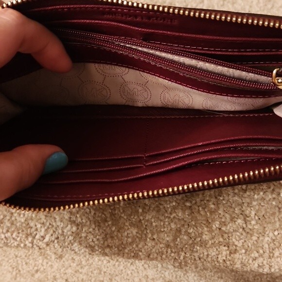 Michael Kors Purple Leather Accordion Ziparound Wallet - Picture 7 of 8